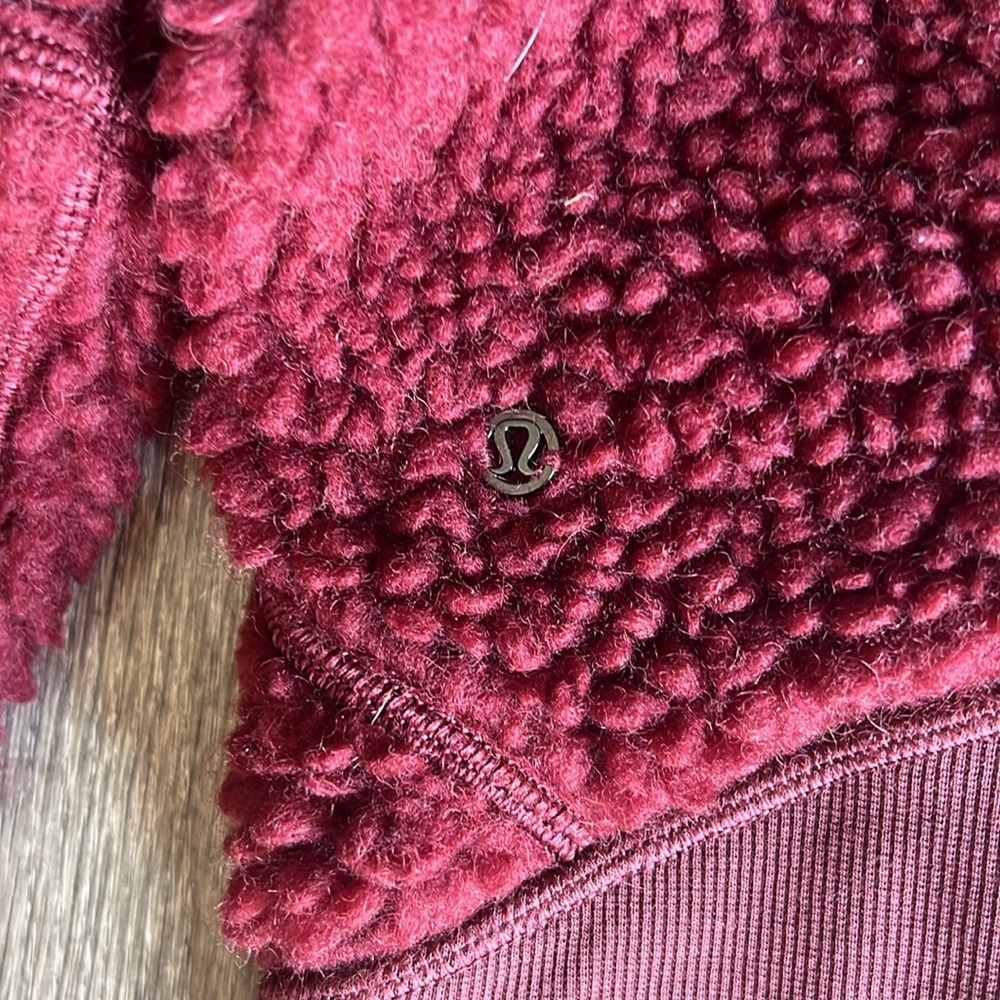 Lululemon fleece half zip up - Picture 5 of 9